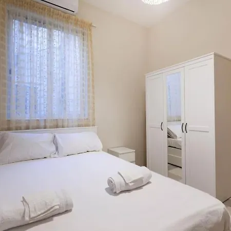 Charming 4br With Private Rooftop Terrace In By 360 Estates *