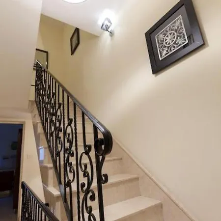 Charming 4br With Private Rooftop Terrace In By 360 Estates *