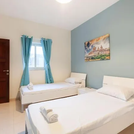 Charming 4br With Private Rooftop Terrace In By 360 Estates *