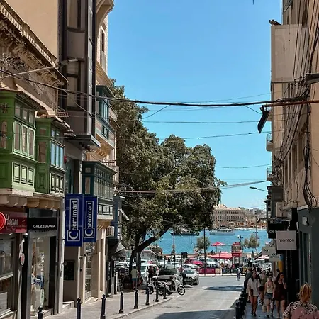 Charming 4br With Private Rooftop Terrace In By 360 Estates