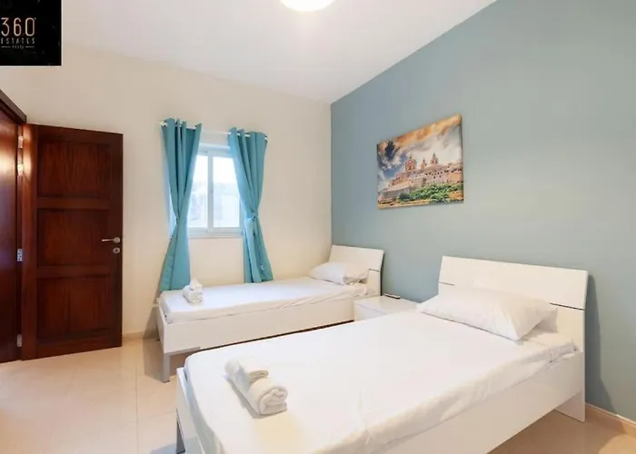 Charming 4br With Private Rooftop Terrace In By 360 Estates *