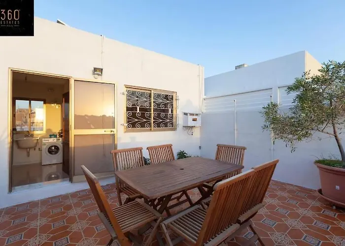Charming 4br With Private Rooftop Terrace In By 360 Estates Apartamento