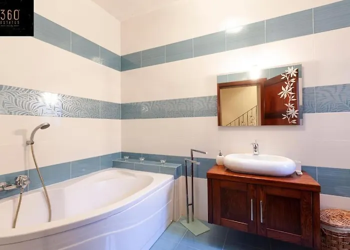 Charming 4br With Private Rooftop Terrace In By 360 Estates